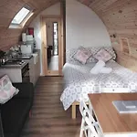 Glamping Pods