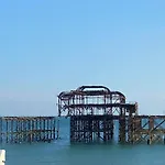 Luxury 1 Bed Flat With Balcony & Sea View