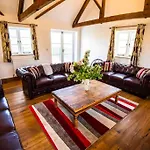 Granary Cottage In The Heart Of 1066 Country