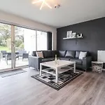 15 Coedrath Park