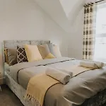 Alice Cottage, This Hidden Nook Is In A Quiet Part Of The City Centre Of Sunderland, With Parking, Wifi, Smart Tv And Travel Links To Newcastle And Durham