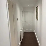 No 6 - Large 1 Bed Near Sefton Park And Lark Lane
