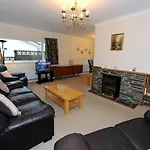 Glan Heulog - Near To Beach, Pet Friendly