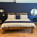 Riverside Townhouse, Only 20 Minutes From Brighton And Worthing
