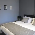 2 Chessels Court, Flat 3
