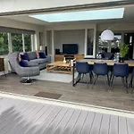 Amber Cottage - Luxury Cottage, Hot Tub, Sea Views And Log Burner