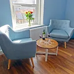Nautical Apartment By Seaside Llandudno