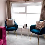 Charles Alexander Short Stay - Highcliffe Apartments