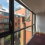 Belfast City Centre Penthouse With Parking And Balcony