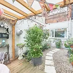 Host & Stay - Windsor Nook