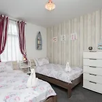 Langan'S Blackpool Holiday Let