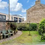 Charming 2Br-1Ba By Bonjour Residences Edinburgh