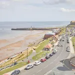 Host & Stay - Sea View 44