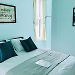 Highlea Guest House