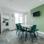 Willow House By Sasco Apartments