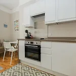 Brunswick Bijou - By Brighton Holiday Lets