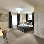 Host & Stay - Gerald House