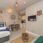 Ttbrighton Seafront I Central Located Studio Flat