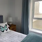 2 Bedroom Apartment In Portrush Town Centre