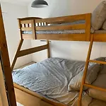 2-Bed Cottage In In Welsh Valley Nr Swansea
