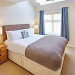 Host & Stay - Abbey Horizon
