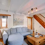 Finest Retreats - Scallop Cottage