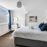 New Stunning & Stylish 2Bd Flat Paignton Devon