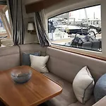 Adelphi B A Delightful 6 Berth Boat