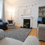 6 Abbey Terrace