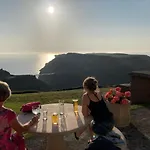 Comfortable Lodge With Hot Tub On Cornwall Coast