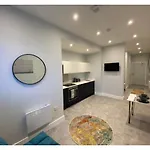 Kempston Suites Liverpool Apartment 4