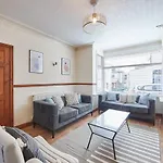 Blue Sky 3 Bedroom Cottage Whitby