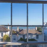 Charming And Convenient Studio Apartment Near The Beach And Shops, With Parking