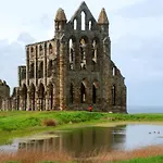 Whitby Sea View Cottage