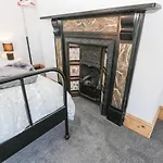 Hilderthorpe House
