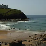 Cowshed Cottage Located Nr Kynance Cove