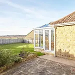 Host & Stay - Links View Holiday Home