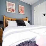 The Cedars, Cromer, A 7.5 Minute Walk To The Beach