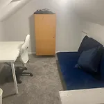 Convenient Room