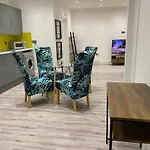 Home From Home New York Inspired 3 Bed Apartment