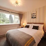 Sea Gem- Beautiful Family Home With Stunning Sea Views & Garden