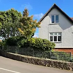 Entire Property Close To Beach Town And Exmoor