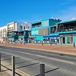 Entire Premium Holiday Cottage