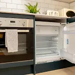 Brighton Train Station 3 Bedroom Flat Bn116Alon
