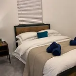 3 Bedroom New York Inspired Apartment