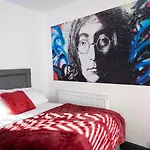 Liverpool Picton Rooms Party Stays
