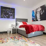 Liverpool Picton Rooms Party Stays