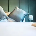 Westbourne Villas Suite 2