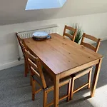 Swanage Holiday Penthouse Apartment, Moments From Beach And Town, On Site Parking, Fast Wifi, Sleeps Up To 6, Rated Exceptional