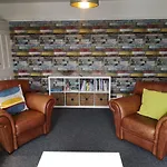 2 Bedroom Apartment By Kent Escapes Short Lets & Serviced Accommodation Kent - Folkestone Escape